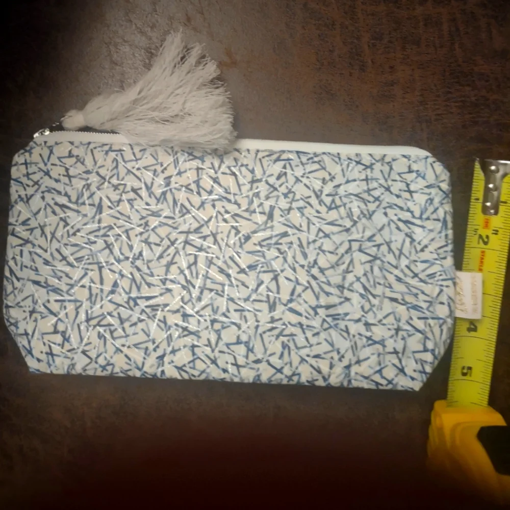 NWT Young Living Oil Holder Pouch purse